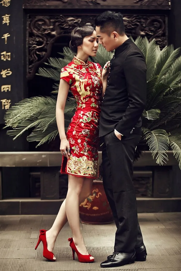 时尚情侣古城外拍艺术照摄影