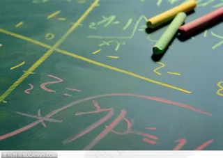 生化试验室-数学公式的粉笔