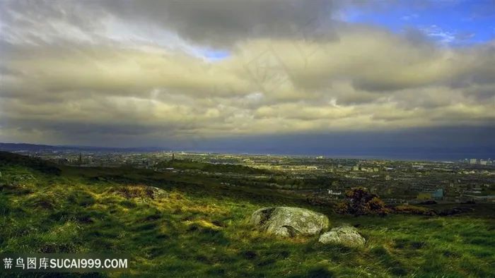 草地天空美景壁纸