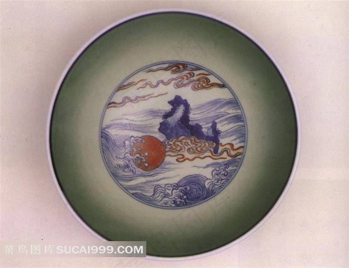 中国水纹图案装饰瓷盘高清素材