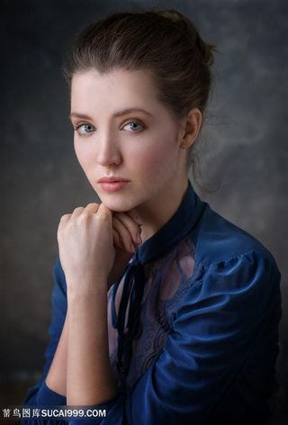 蓝色气质欧美美女图片