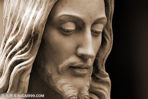 近距离拍摄的耶稣石像