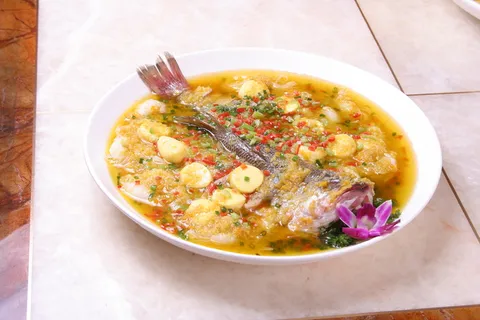 黄金酱蒸龙笼鱼 (1)