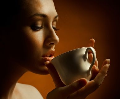 高清咖啡美女图片下载