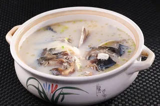 D00602清炖南湾鱼头 (1)