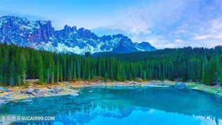 山脉雪山树林河流湖泊风景
