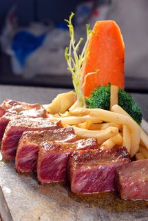 火山石雪花牛排美食素材 火山石雪花牛排美食素材