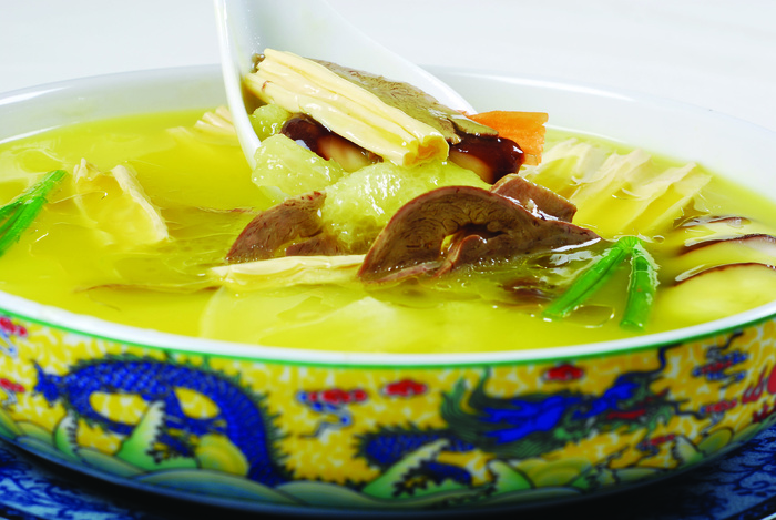 0911CC-614王府井竹荪三鲜    例  小火慢炖、营养丰富、汤鲜味美