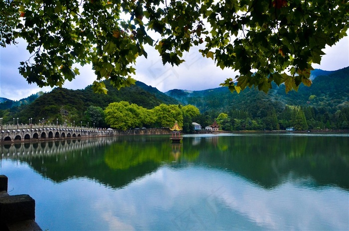 山水之间图片