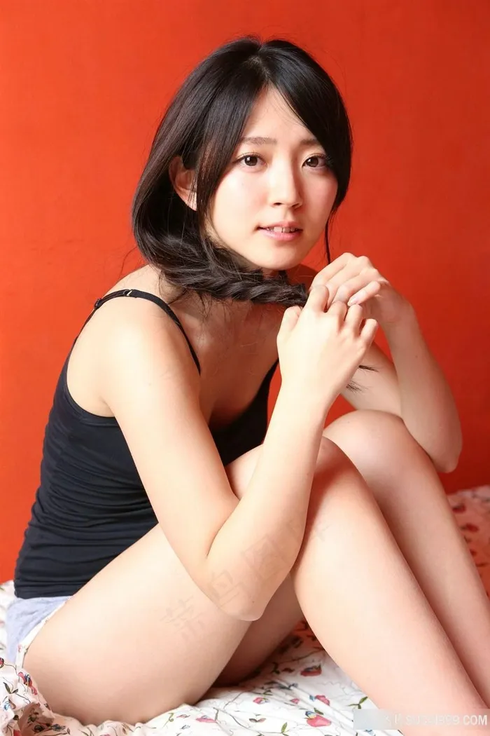 长辫子日本可爱性感女生图片