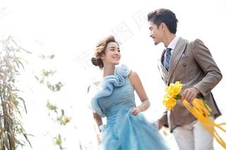 幸福恋人桃花园婚纱外拍写真大图