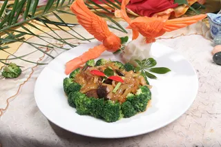 6碧绿香菇鹿筋 (1)-民安宾馆