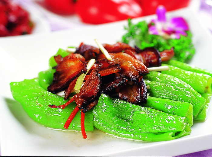 92CC071虎皮尖椒炒咸肉