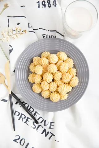 蛋糕店小蛋糕慕斯美食甜品图片