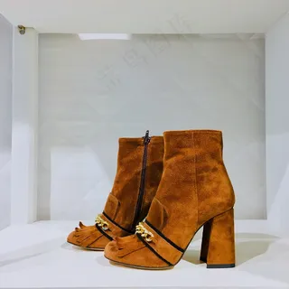 冬季女士高跟短靴图片 冬季女士高跟短靴图片