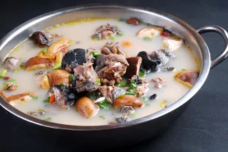 火锅麻辣烫锅底川菜汤锅-万源黑鸡