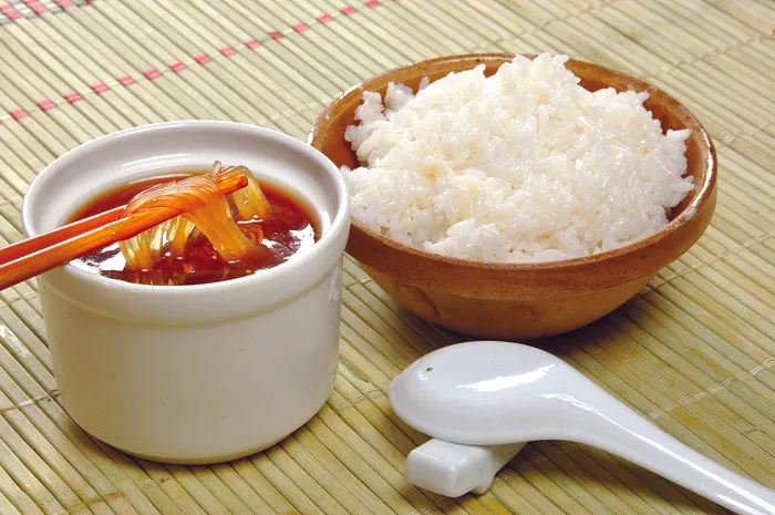 鲍汁鱼翅捞饭