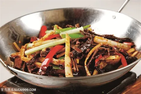 中华美食干锅黑白笋摄影图 中华美食干锅黑白笋摄影图
