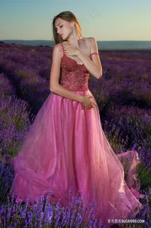 欧美mm131美女唯美艺术写真图片