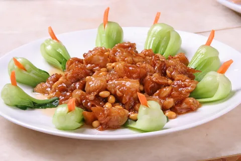 黄豆焖虎掌-华谊楼