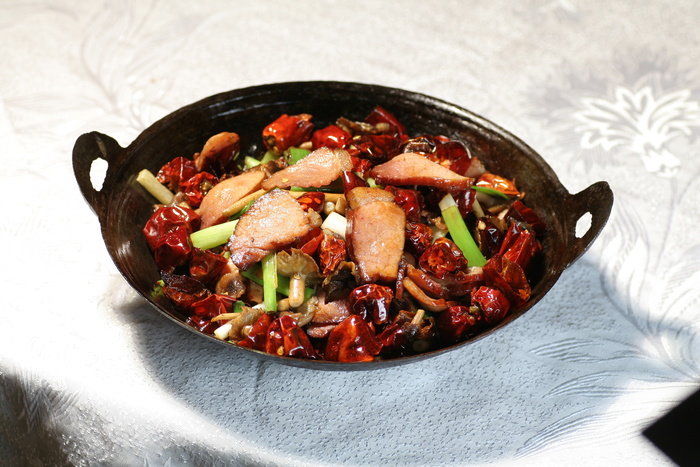 干锅茶树菇炒腊肉23元
