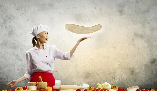 美女厨师手中的面皮高清图片 美女厨师手中的面皮高清图片