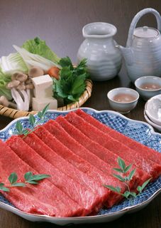 鲜肉食材-盘中的鲜肉条