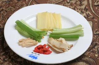 当归淮山煲老鸡2 (1)