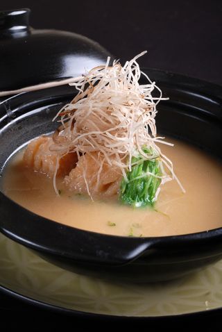 砂锅石锅美食煲类特色菜怀石煮鲤鱼煲