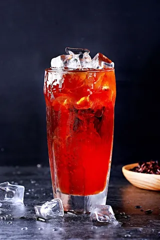 奶茶店饮品图片-斋乌龙饮料图片