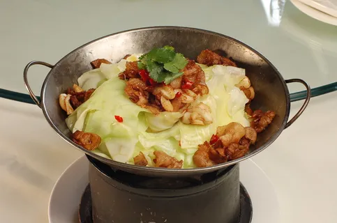 17  山猪肉炒菜心-江苏饭店