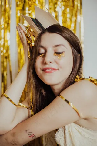 欧美庆生美女写真图片