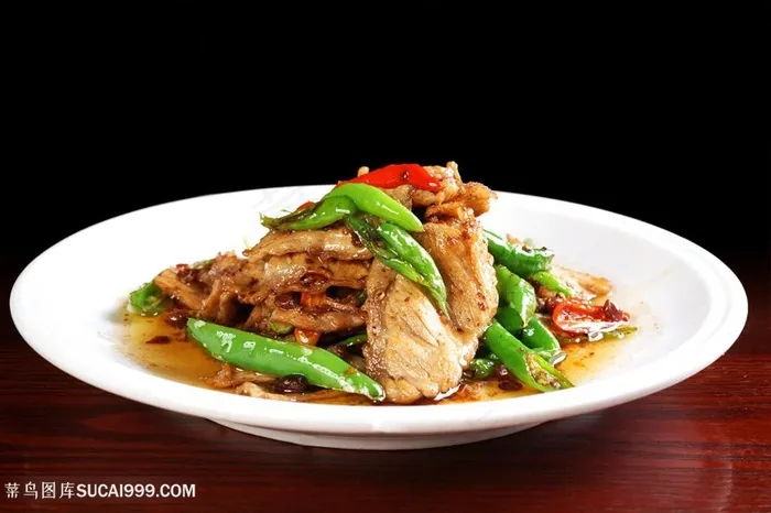 农家风味小炒肉中华美食摄影图