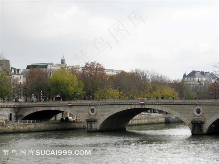 法国巴黎塞纳河上的石拱桥
