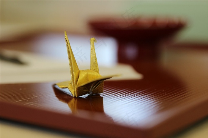 唯美手工彩色千纸鹤图