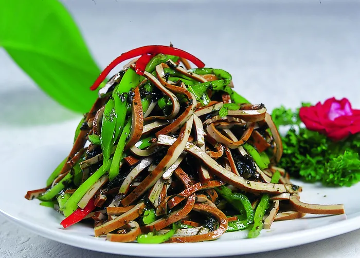 川菜湘菜高清菜谱 青椒拌豆腐丝