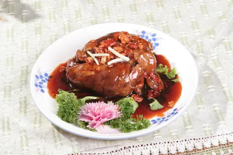 怡盛苑霸王肘 36元