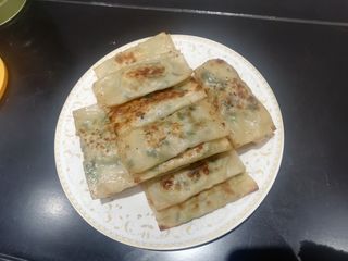 韭菜盒子中式面点实拍素材