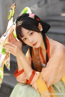 超清提着风筝的古风少女图片