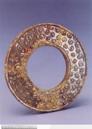 中华传统工艺-褐色的圆点花纹玉璧