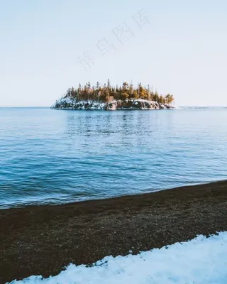 海中小岛图