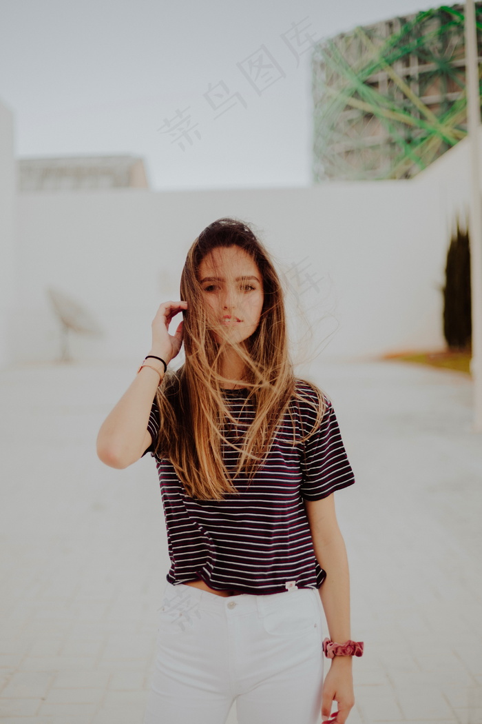 生活直发美女图片
