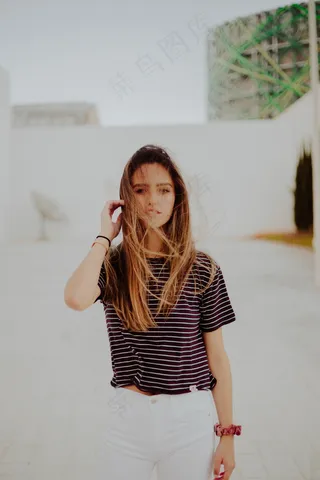 生活直发美女图片