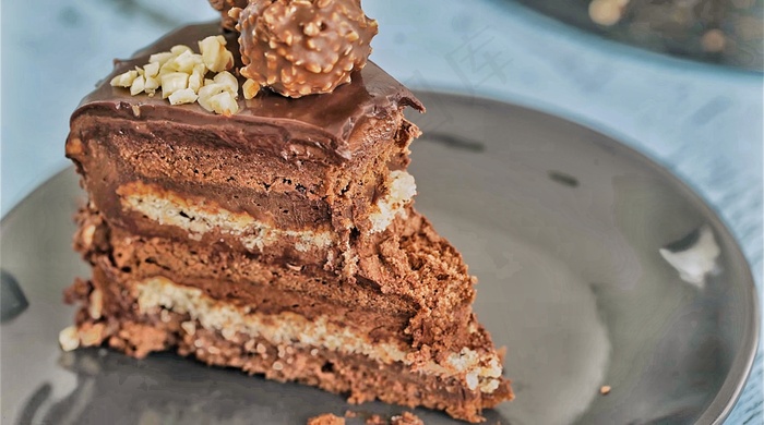 切块夹层巧克力蛋糕图片