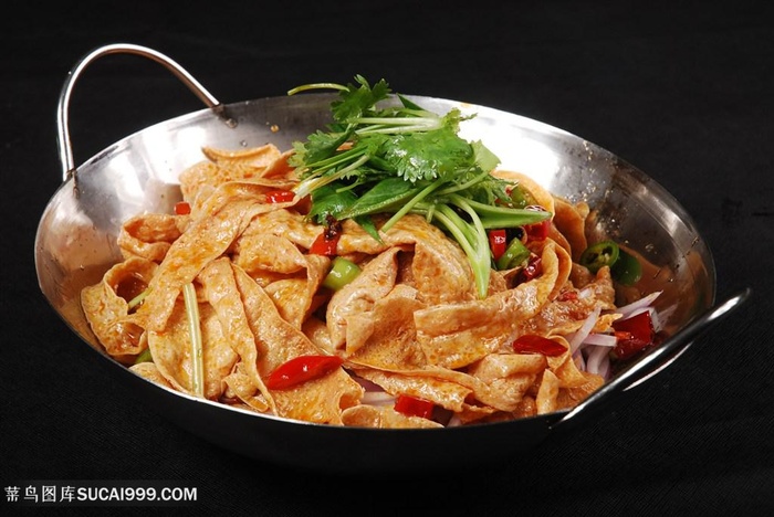 中华美食干锅豆腐皮摄影图