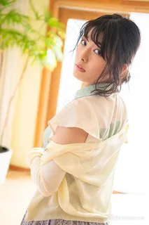 日本人妻AV美女艺术照大图