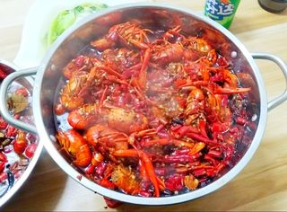 麻辣小龙虾