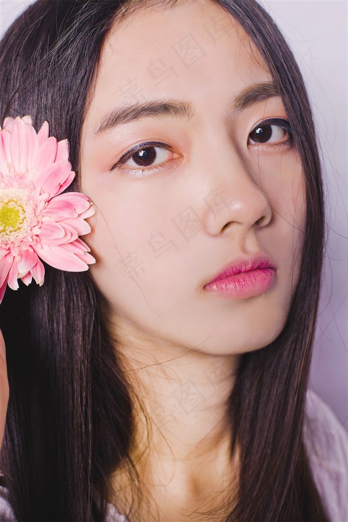 小清新漂亮长发女孩高清图片