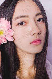 小清新漂亮长发女孩高清图片