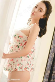 高清国内性感大胸美女张鑫淼图片